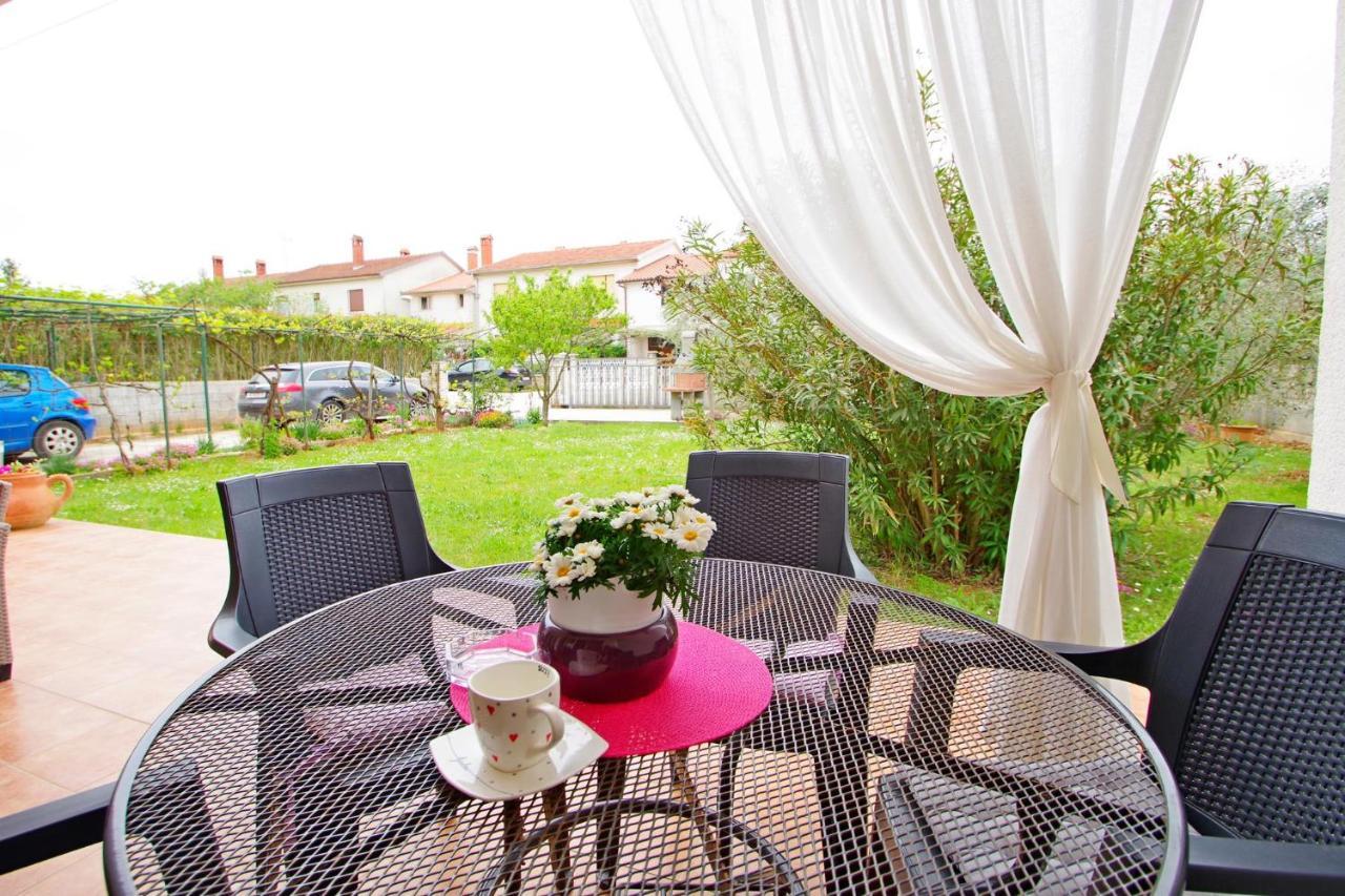 Apartment Suzi Valdebek Pula Luaran gambar